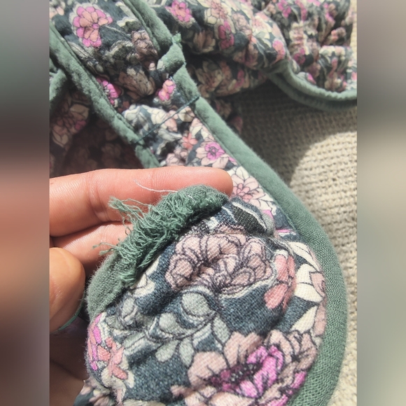 Self Contrast Lacey Quilted Vest - M - Picture 5 of 10